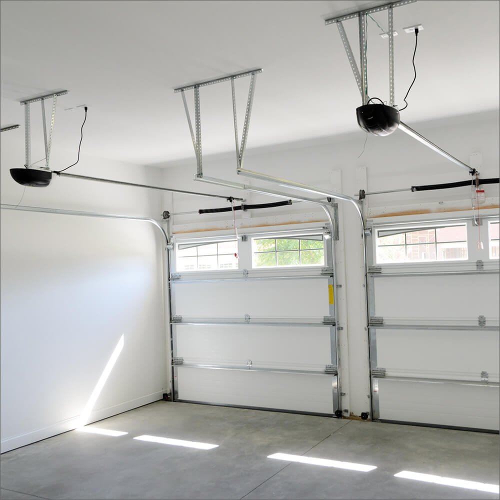 Garage Door Opener Repair Tech